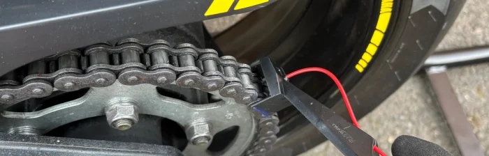 Ketting smeren motor: zo doe je het snel en correct