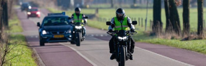 Motorrijden met een autorijbewijs