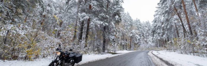 De ultieme winter onderhoud checklist voor je motor – zo bescherm je je motor tegen kou, vocht en stilstand en voorkom je problemen in het voorjaar.